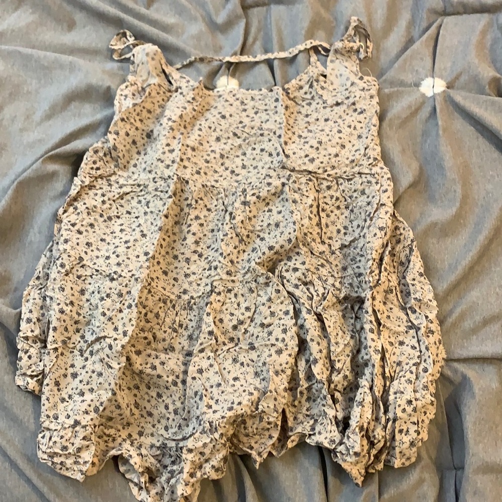 Brandy Melville flowy floral dress